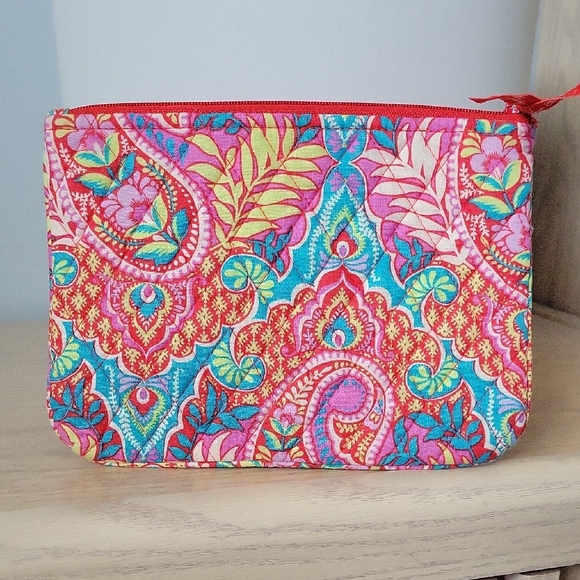 NWOT Vera Bradley Red Pink and Teal Large Quilted Paisley Cosmetic Bag - Picture 3 of 5